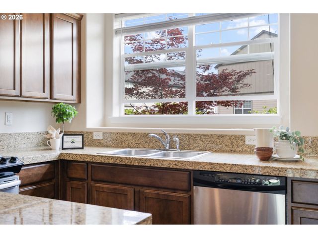 13580 Sw ROSEMARY Ln, Portland, OR 97223
