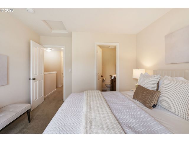 13580 Sw ROSEMARY Ln, Portland, OR 97223