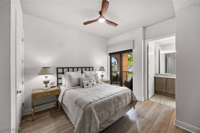 10620 Gulf Shore DR 203, Naples, FL 34108