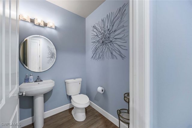 10620 Gulf Shore DR 203, Naples, FL 34108