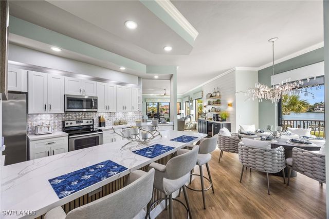 10620 Gulf Shore DR 203, Naples, FL 34108