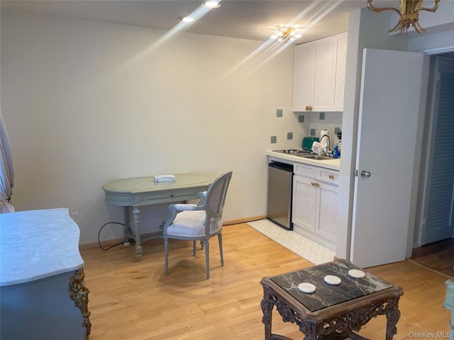 379 Bluff Road 115, Amagansett, NY 11930