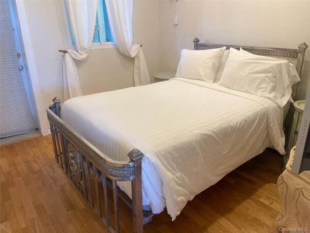 379 Bluff Road 115, Amagansett, NY 11930