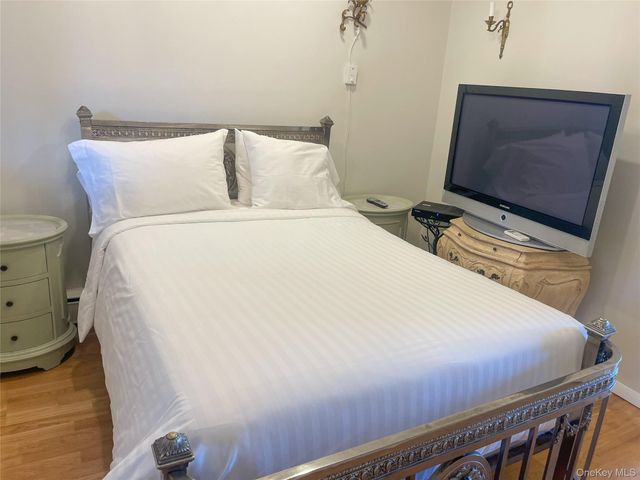 379 Bluff Road 115, Amagansett, NY 11930