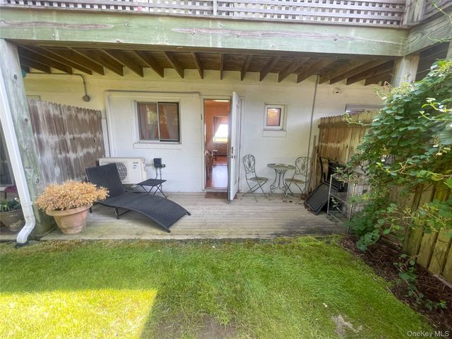 379 Bluff Road 115, Amagansett, NY 11930