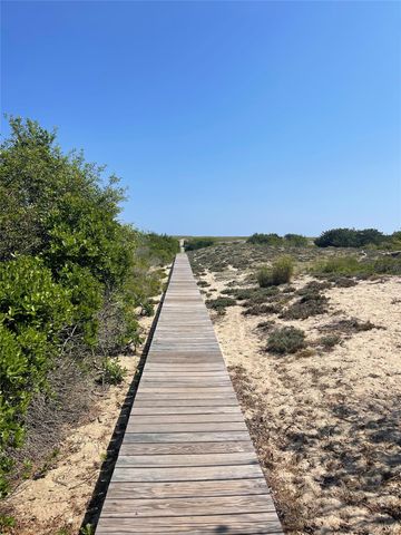 379 Bluff Road 115, Amagansett, NY 11930