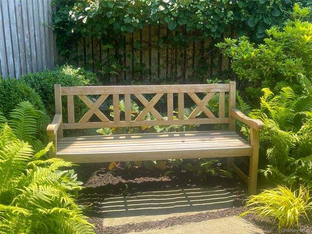 379 Bluff Road 115, Amagansett, NY 11930