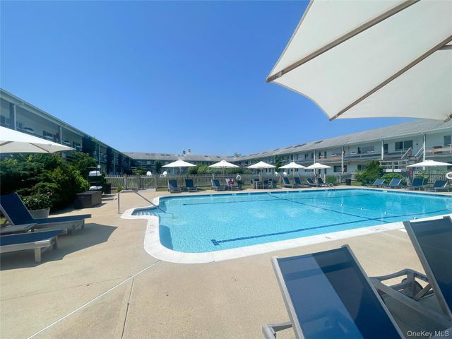 379 Bluff Road 115, Amagansett, NY 11930