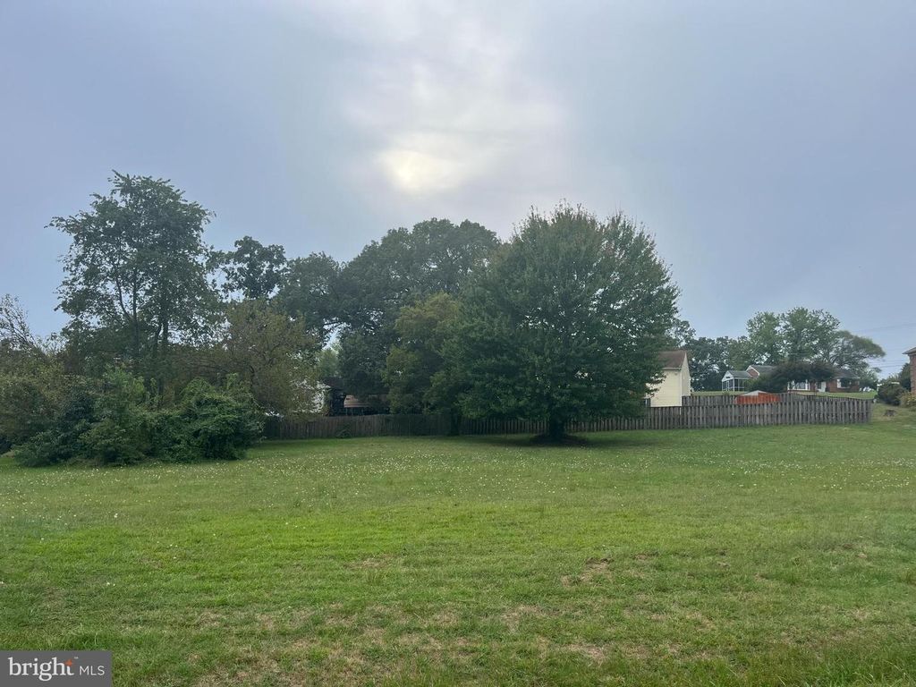 17640 WASHINGTON ST, Dumfries, VA 22026