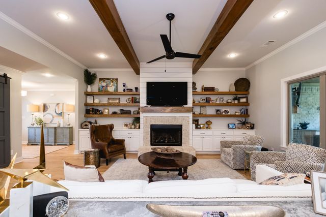 74 Falstone Drive, Little Rock, AR 72223