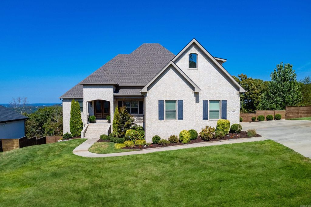 74 Falstone Drive, Little Rock, AR 72223