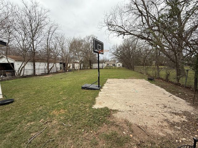 124 Cedar Street, Waco, TX 76705