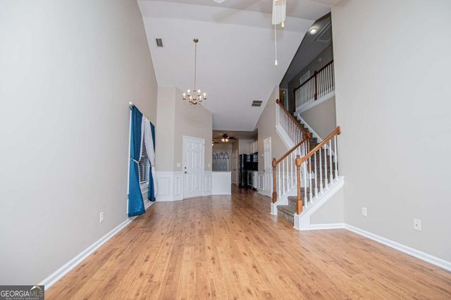 141 Mill Pond Xing B5, Carrollton, GA 30116