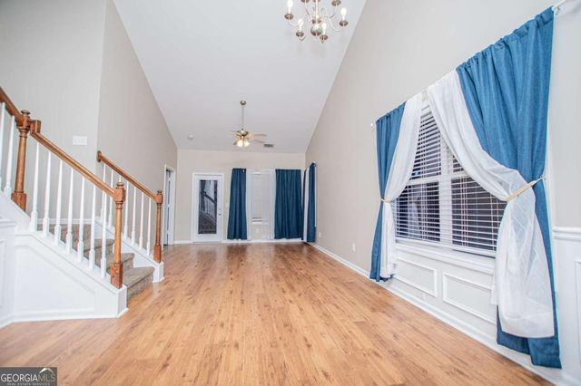 141 Mill Pond Xing B5, Carrollton, GA 30116