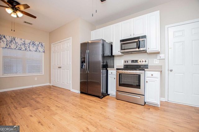 141 Mill Pond Xing B5, Carrollton, GA 30116