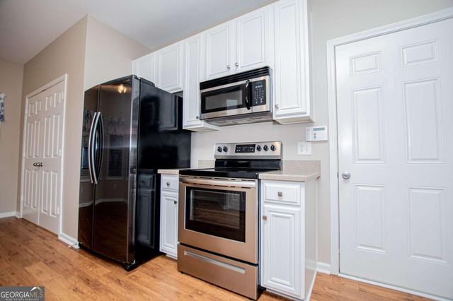 141 Mill Pond Xing B5, Carrollton, GA 30116