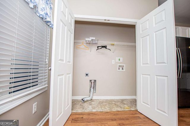 141 Mill Pond Xing B5, Carrollton, GA 30116