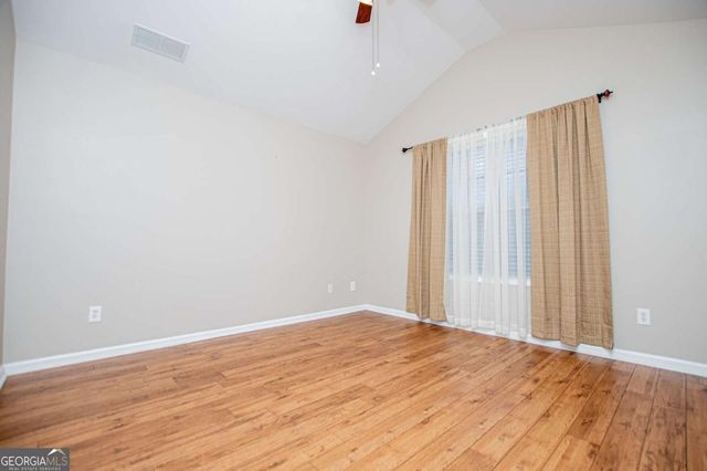 141 Mill Pond Xing B5, Carrollton, GA 30116