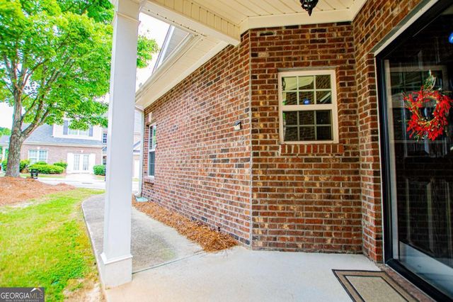 141 Mill Pond Xing B5, Carrollton, GA 30116
