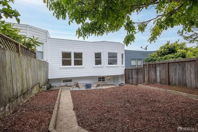 11 Topeka Avenue, San Francisco, CA 94124
