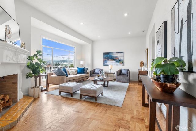 11 Topeka Avenue, San Francisco, CA 94124