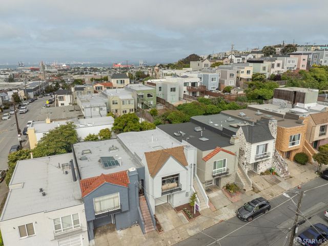 11 Topeka Avenue, San Francisco, CA 94124