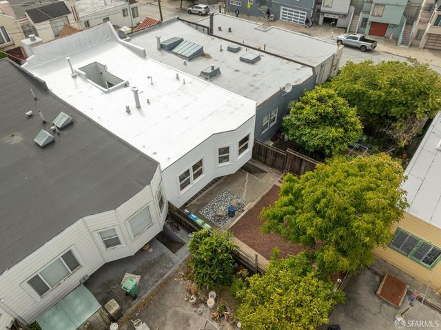 11 Topeka Avenue, San Francisco, CA 94124