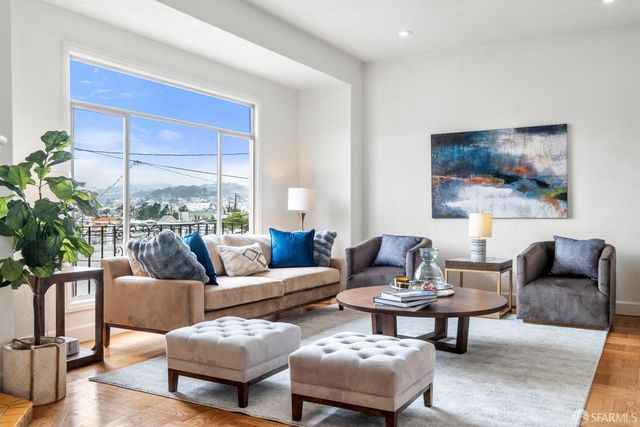 11 Topeka Avenue, San Francisco, CA 94124