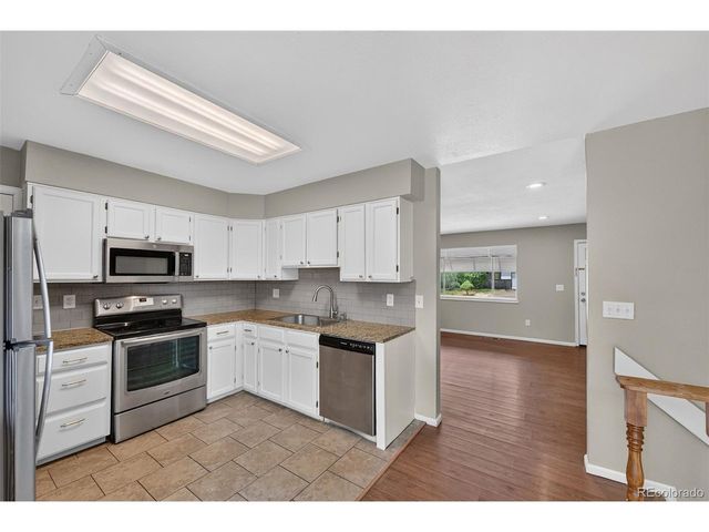 446 S Lima Cir, Aurora, CO 80012