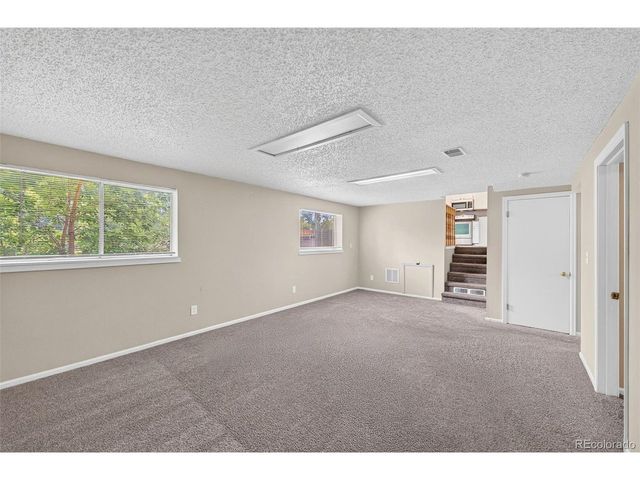 446 S Lima Cir, Aurora, CO 80012