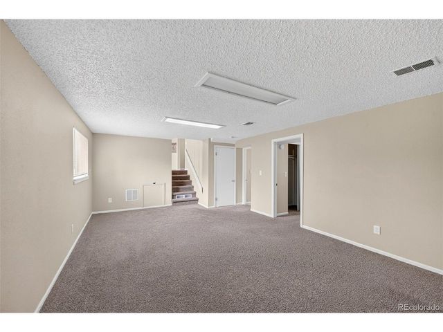 446 S Lima Cir, Aurora, CO 80012