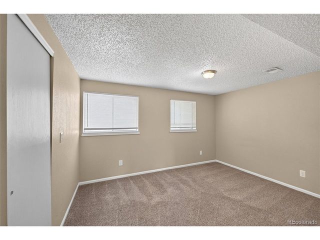 446 S Lima Cir, Aurora, CO 80012