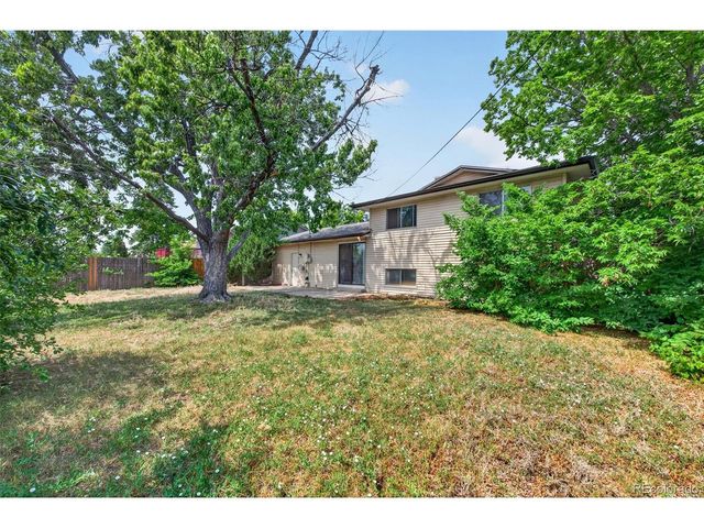 446 S Lima Cir, Aurora, CO 80012