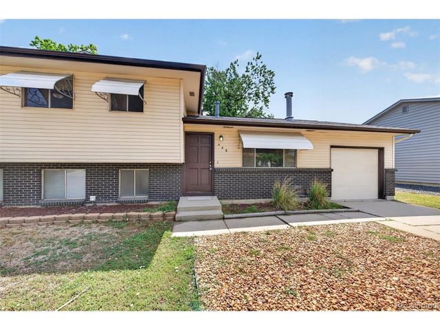446 S Lima Cir, Aurora, CO 80012