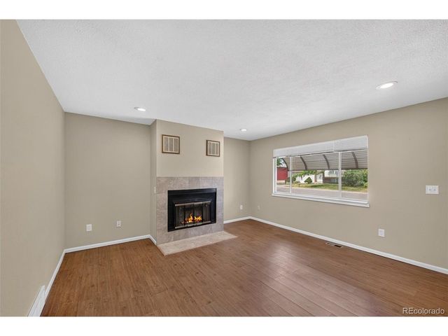 446 S Lima Cir, Aurora, CO 80012