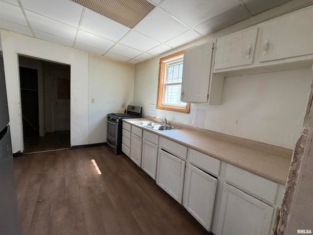 1518 S SPRING Street, Springfield, IL 62704