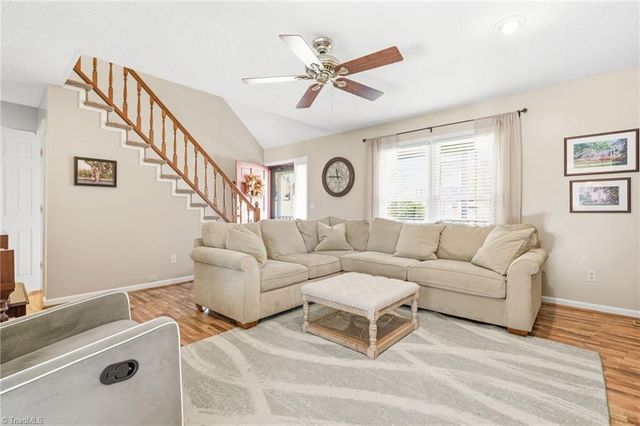 1008 Kingstree Ridge Drive, Winston-salem, NC 27127