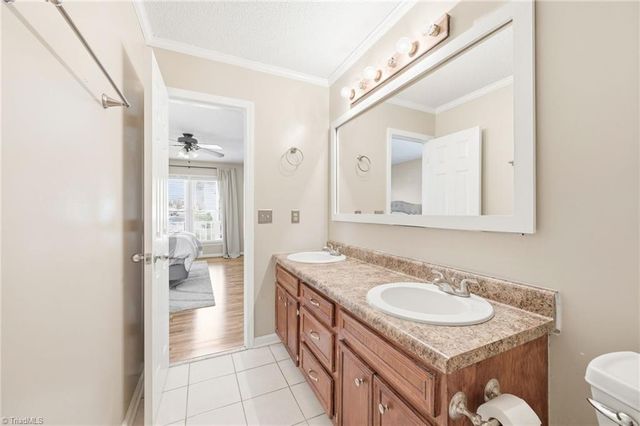 1008 Kingstree Ridge Drive, Winston-salem, NC 27127