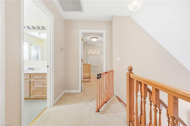 1008 Kingstree Ridge Drive, Winston-salem, NC 27127