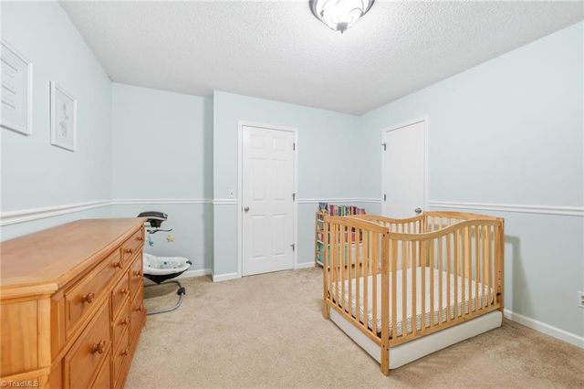 1008 Kingstree Ridge Drive, Winston-salem, NC 27127