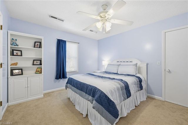 1008 Kingstree Ridge Drive, Winston-salem, NC 27127