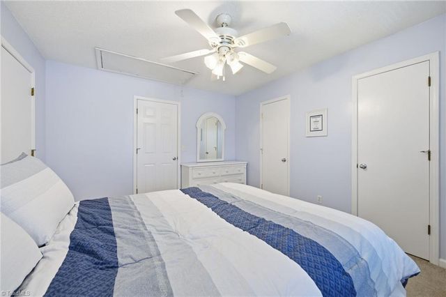 1008 Kingstree Ridge Drive, Winston-salem, NC 27127