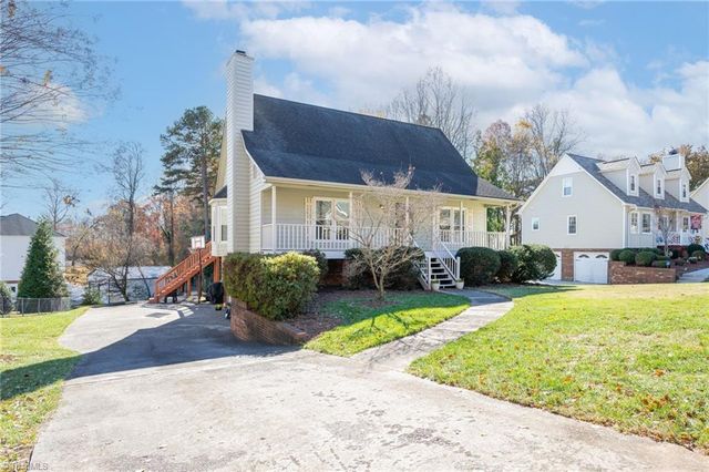 1008 Kingstree Ridge Drive, Winston-salem, NC 27127