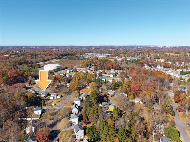 1008 Kingstree Ridge Drive, Winston-salem, NC 27127