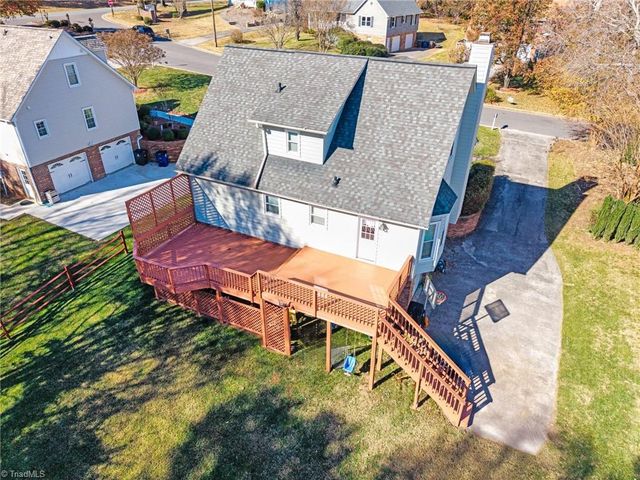 1008 Kingstree Ridge Drive, Winston-salem, NC 27127