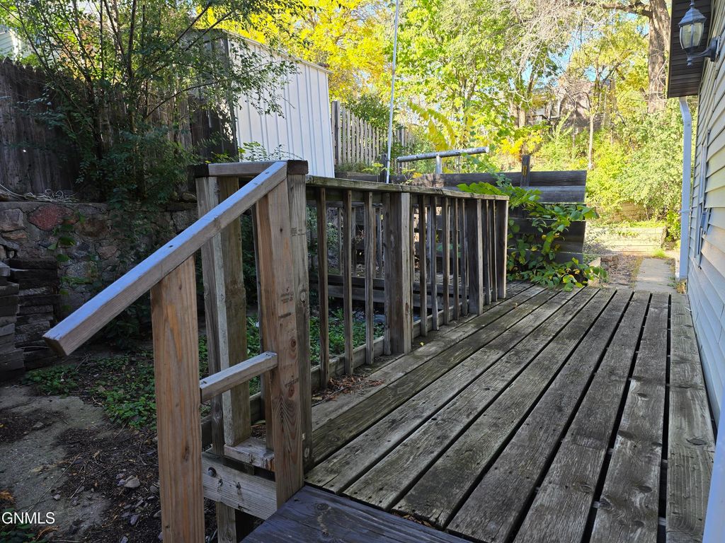 411 5th Avenue NW, Mandan, ND 58554 photo 4