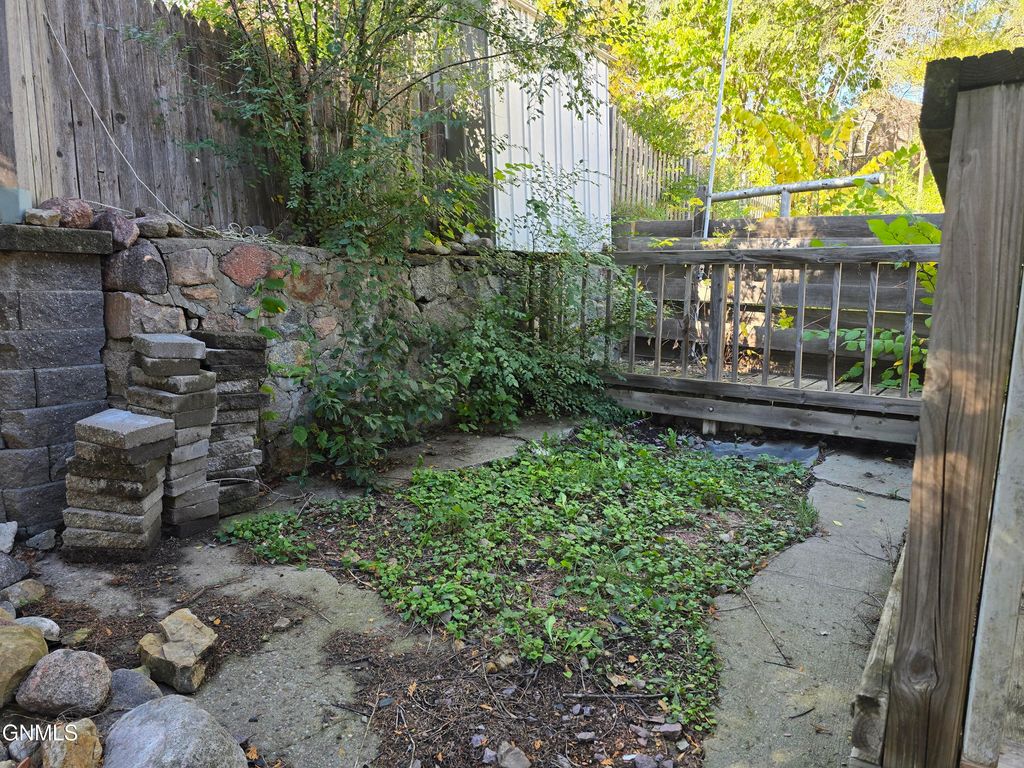 411 5th Avenue NW, Mandan, ND 58554 photo 5