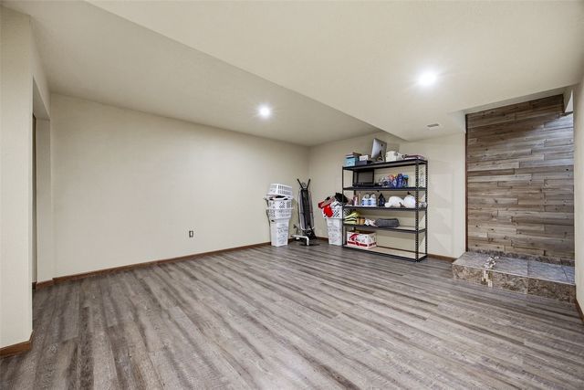 125 Stanwyck Dr, Iowa City, IA 52240