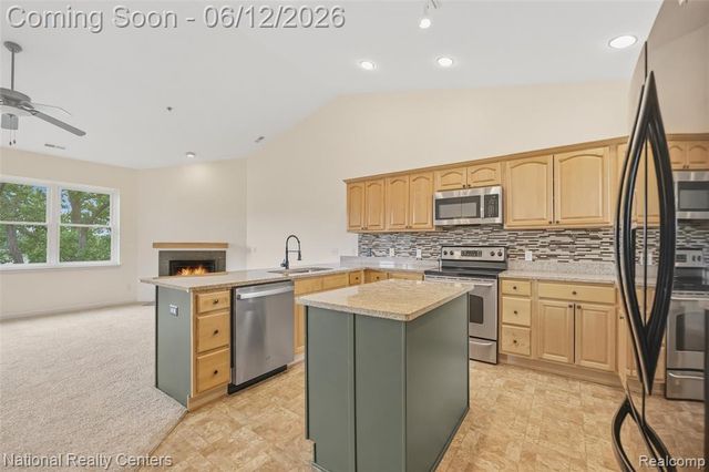 5905 High Pointe Court, Brighton, MI 48116