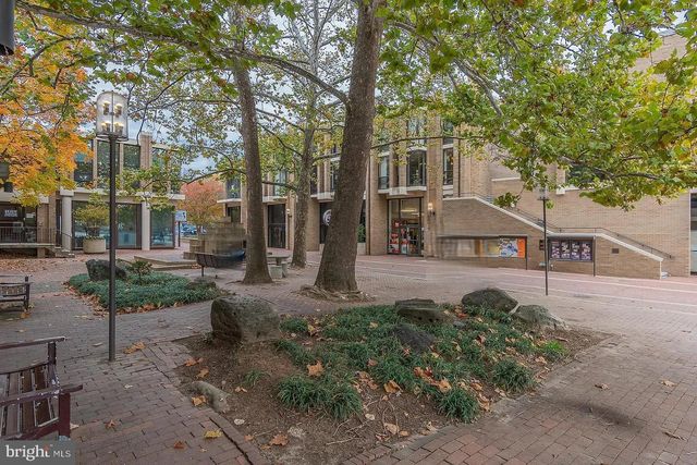 1604 WASHINGTON PLZ N, Reston, VA 20190